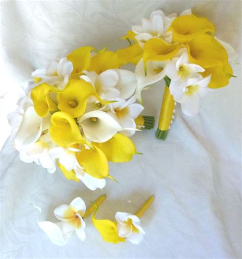 Plumeria And Calla Lily Bouquet And Matching Boutonniere Etsy
