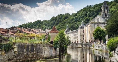 Discover the top dordogne towns & villages. Your Guide to the Dordogne - Eurotunnel Le Shuttle