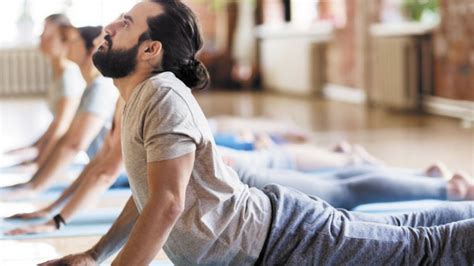 Yoga Para Hombres Conoce Los Beneficios De Esta Práctica