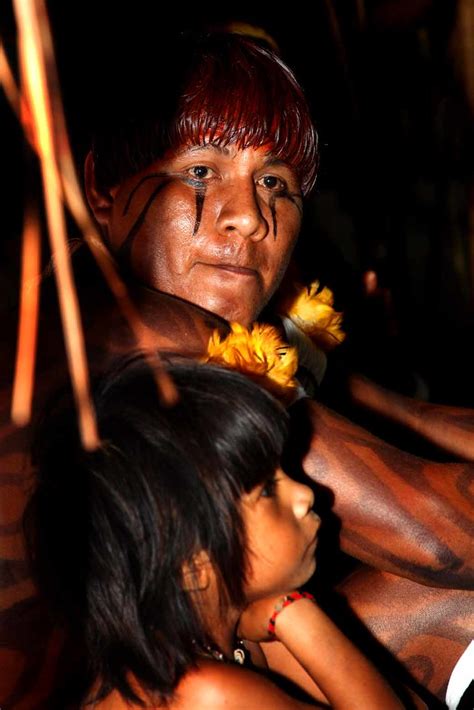 Etnia Índios Kamayurá Os Kamayurás são uma das 14 etnias i Flickr