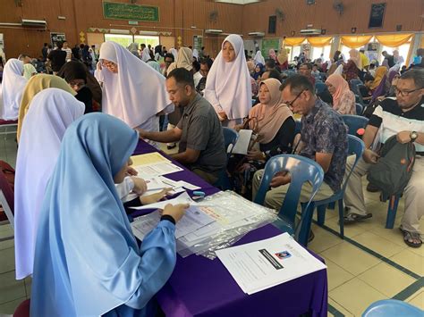 1.1 penyertaan terbuka kepada murid sekolah menengah seluruh malaysia sesi tahun 2020 di bawah seliaan kementerian pendidikan malaysia (kpm). Pendaftaran Tingkatan 1 2020 | Sekolah Menengah Agama ...