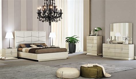 Luxury bedroom furniture is an investment in yourself and your home. Fashionable Leather Luxury Contemporary Furniture Set San ...