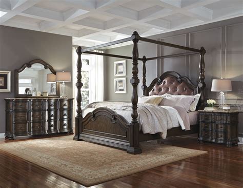Cortina Queen Canopy Bed From Pulaski Coleman Furniture