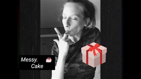 Messy Eating Birthday Cake Xxx Mobile Porno Videos And Movies Iporntv