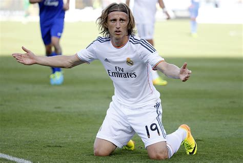 Official website featuring the detailed profile of luka modrić, real madrid midfielder, with his statistics and his best photos, videos and latest news. Transfer Talk: Luka Modrić Back To Tottenham? | HuffPost UK