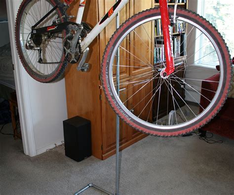 These two stands both look very sophisticated, and the first two even allow you to use your bike like you would an. DIY Bicycle Repair Stand | Bike repair stand, Bike repair ...