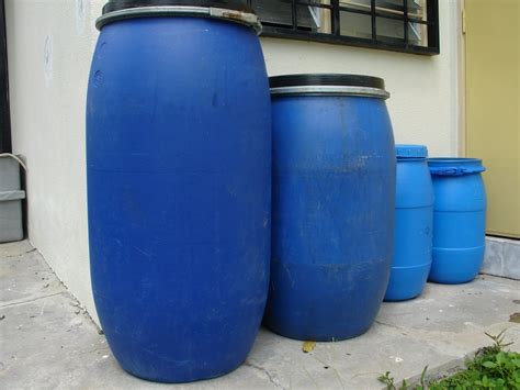 Buy 50lt uni plastic storage boxes with lids plastic box sumber : laman27: Tong Biru Terpakai (Used Blue Drum With Black ...