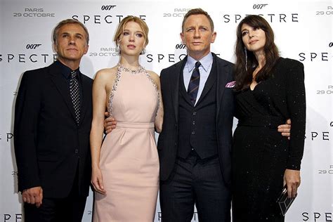 Cast Of New James Bond Film Spectre Attend Paris Premiere Photos Gma News Online