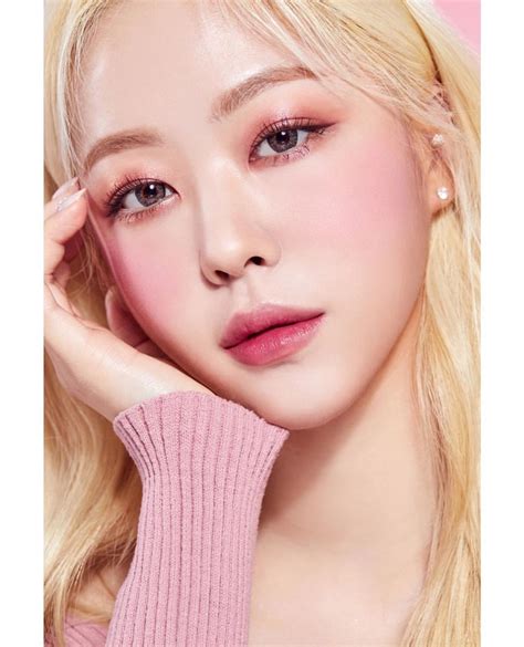 Korean Style Eye Makeup 😍😍 Makeup Looks For Green Eyes Pink Eye