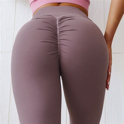 high waisted scrunch bum leggings and rruched bum gym tights w t i design