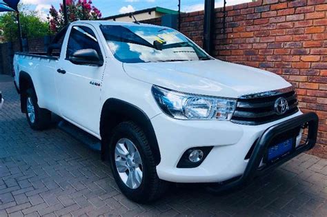 Bit.ly/2tiubbe our 2015 guide to the top 10 beat 4x4s. 2018 Toyota Hilux Single cab bakkies ( Diesel ) for sale in South Africa | Auto Mart