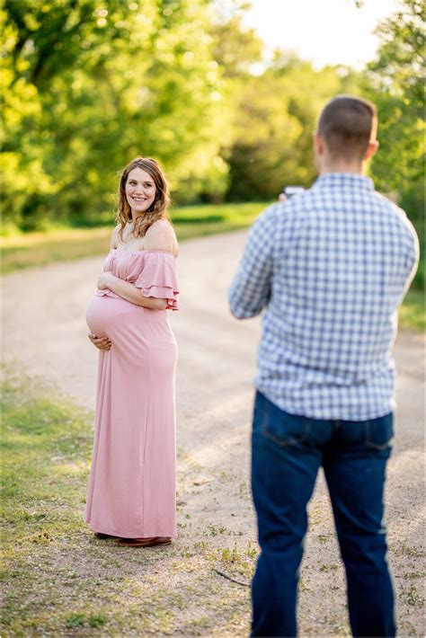 Kearney Maternity Photographer