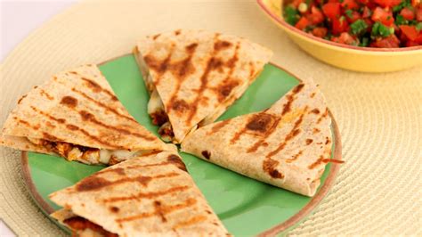 Incredible chicken quesadillas are packed with juicy chicken, peppers, onions, garlic, and lots of one thing is for sure…we love chicken quesadillas at our house. Chicken Quesadilla Recipe - Laura Vitale - Laura in the ...