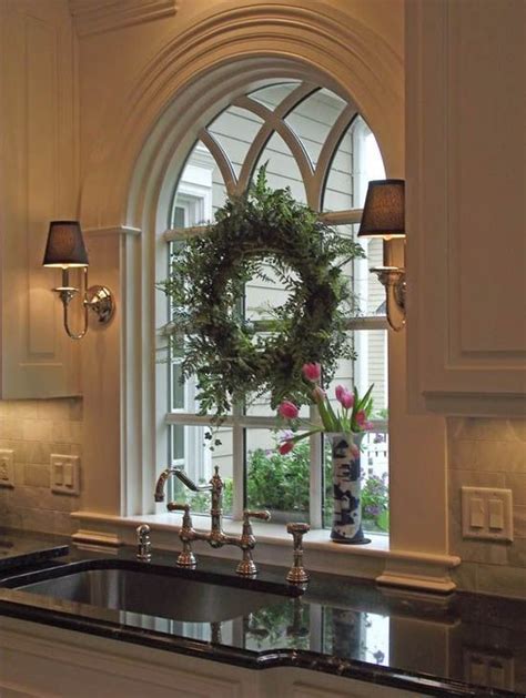 43 Elegant Christmas Window Decor Ideas