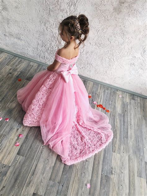 Luxury Pink Flower Girl Dress Long Train Open Shoulders Dress Birthday Wedding Party