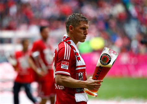 Alle aktuellen nachrichten zum thema deutsche fußballspieler sortiert nach datum. Hintergrundbilder : Sport, Deutschland, Fußball, Bayern ...