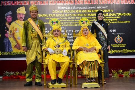 Sultan of melaka got arrested!?! Buasir Otak: Antara Sultan Melaka dan Raja Nusantara ...