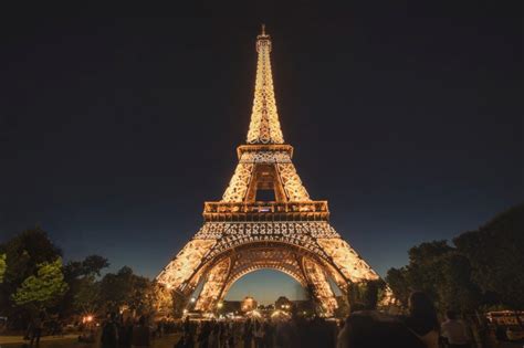 Weitere ideen zu eiffelturm, turm, paris eiffelturm. Paris schließt Eiffelturm für Besucher - ichreise