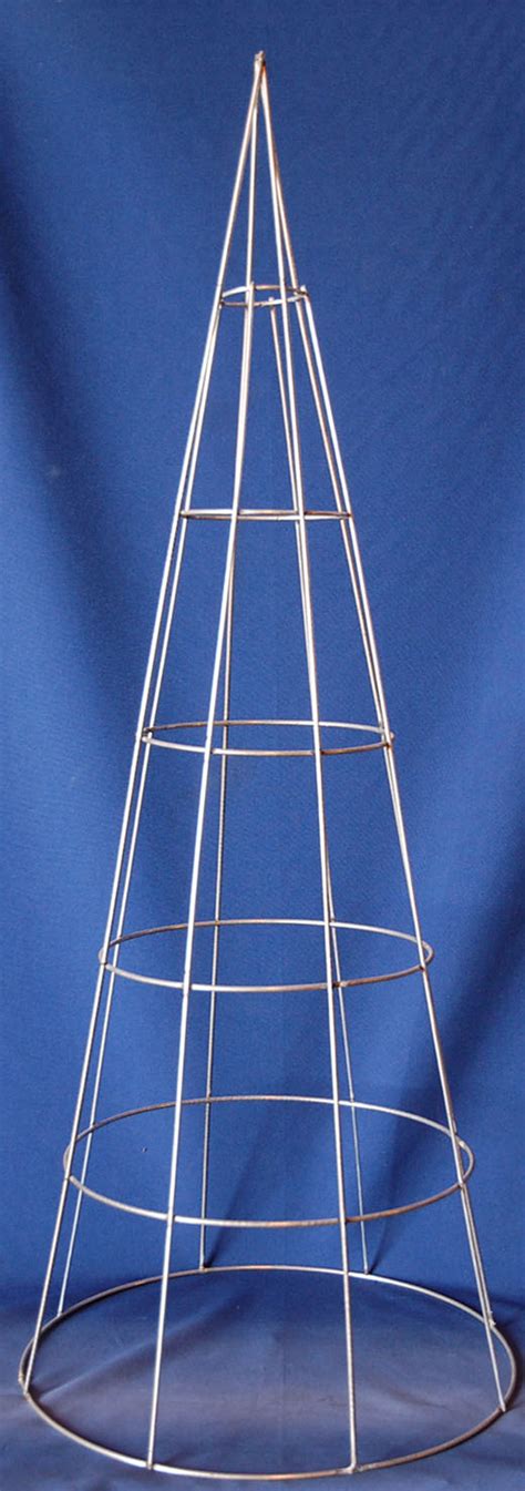 Christmas Tree Wire Form - 18"
