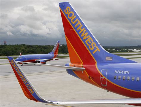 How to use southwest in a sentence. Delays for travelers on Southwest Airlines at National ...