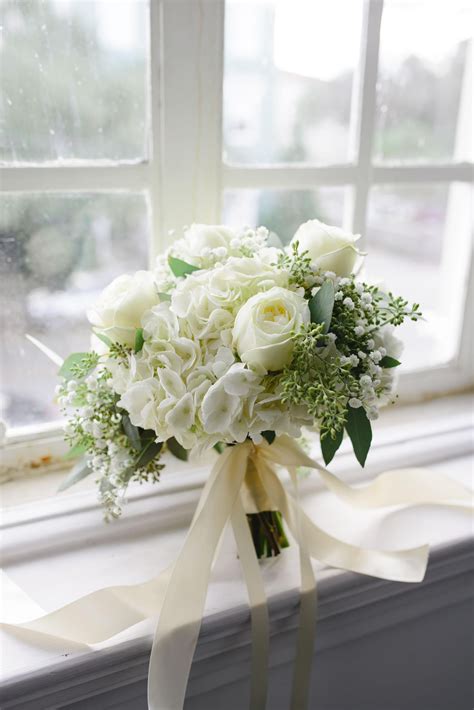 All White Bouquet Classic Elegance Hydrangeas And Roses Seeded