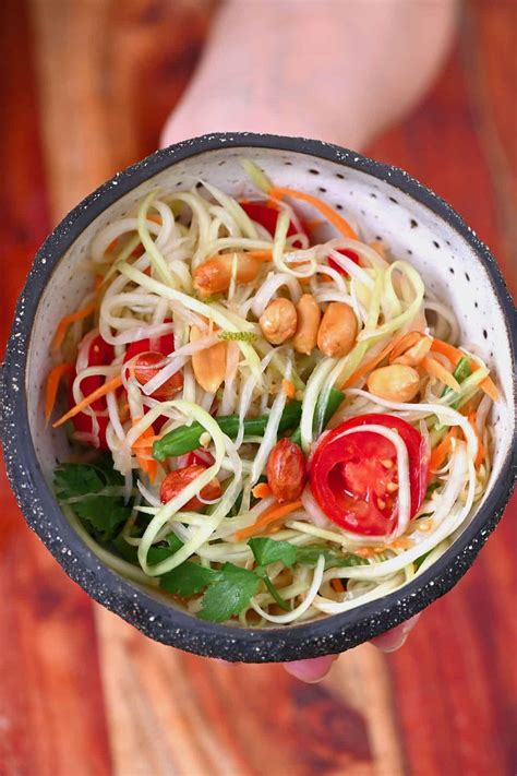Thai Green Papaya Salad Som Tam Thai Alphafoodie