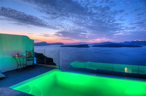 Astarte Suite With Private Infinity Pool Indoor Couples Jacuzzi And