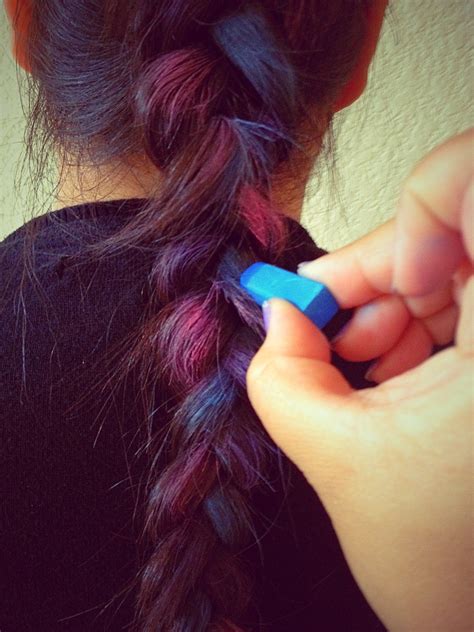 Simply crafty: chalked hair