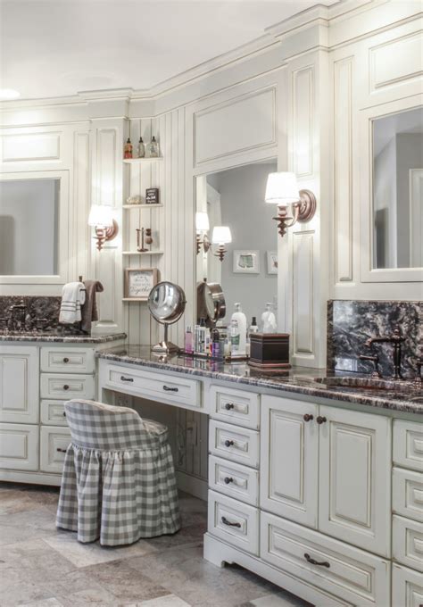Elegant Traditional Home Traditional Bathroom Detroit By Dream