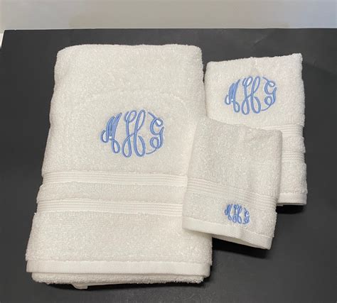 Monogrammed Bath Towel Set Bathroom Towels Personalized Etsy