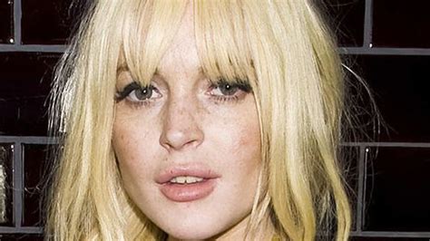 Lindsay Lohan Sued Over Unpaid Limo Bills Mirror Online