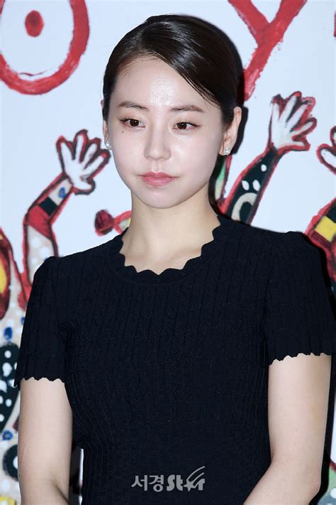 Ан со хи/ahn so hee/안소희. 안소희, '완벽한 달걀형 얼굴'