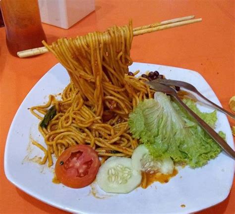 Dalam gambar diatas, dapat diambil satu contoh. 23 Makanan Khas Bengkulu beserta Gambar dan Penjelasannya