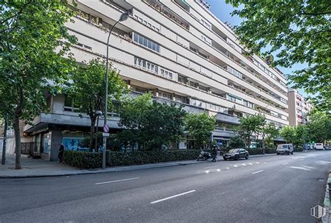 Simple Science: How to Make a Volcano with Kids