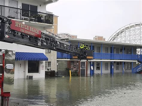 Videos Show Hurricane Ian's Wrath in South Carolina as Storm Makes