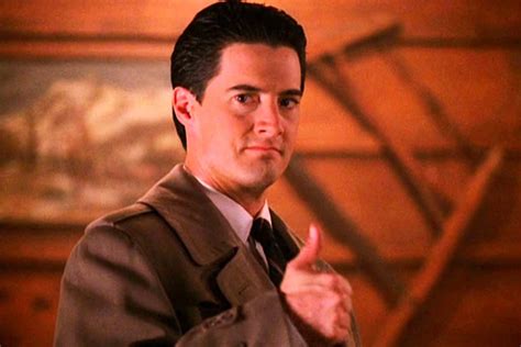 David Lynch Returns To Showtime Twin Peaks Revival