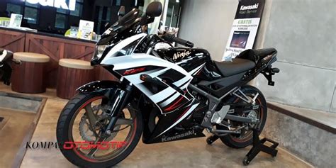 Seri motor sport kawasaki ninja meleat meninggalkan seri motor sport keluaran honda maupun yamaha. Ninja R Warna Hijau Keluaran 2014 - Kawasaki Ninja Rr Mono ...