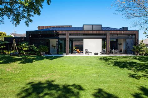 Tasteful Modern House In Auckland New Zealand
