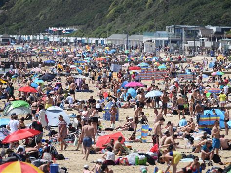 Government should be worried - packed beaches show that much of Britain ...