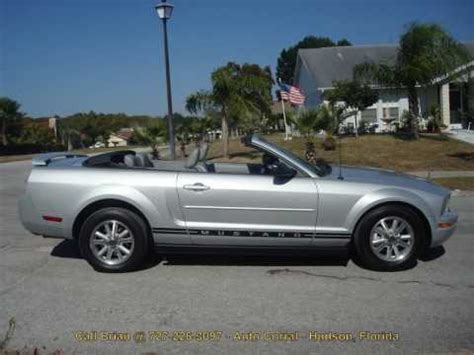 V6 standard 2dr coupe (4.0l 6cyl 5m). 2006 Ford Mustang Convertible V6.wmv - YouTube