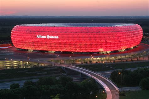 The fc bayern greenkeeper app can make greenkeepers' work easier and give the grass a voice. Allianz Arena: shining brightly for the Champions League ...
