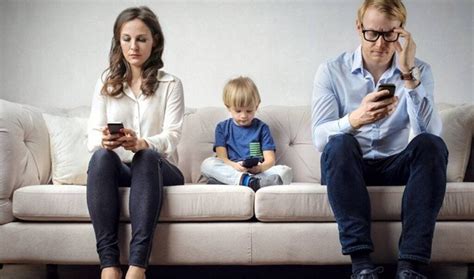 Cell Phone Addicted Parents And Children Who Feel Ignored