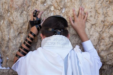 Jewish Teenager Praying At The Wailing Wall Kotel Photograph By Yoel