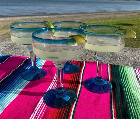Mexican Hand Blown Glass Set Of 4 Hand Blown Margarita Glasses 16 Oz With Aqua Blue Rims