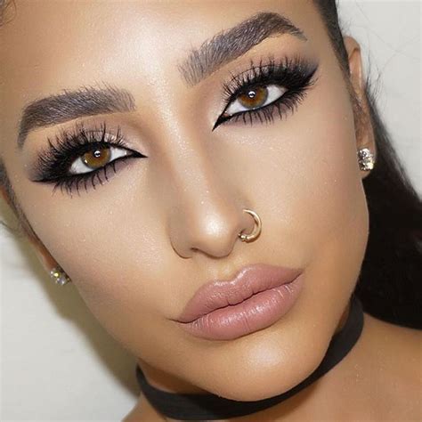 Those Lashes Ash Kholm Wearing New Lillylashes In Style Goddess