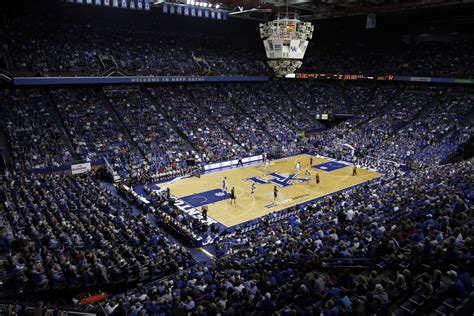 Syracuse fans have a new reason. Kentucky, Syracuse, Louisville top college basketball attendance rankings - A Sea Of Blue