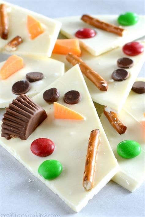 Who wants christmas cracker candy?! 56 Easy Christmas Candy Recipes - Ideas for Homemade Christmas Candy