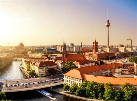 It is bordered to the north by denmark, to the east by poland and the czech republic, to the south by austria and switzerland, and to the west by france, luxembourg. The Best of See & Do in Germany, Europe