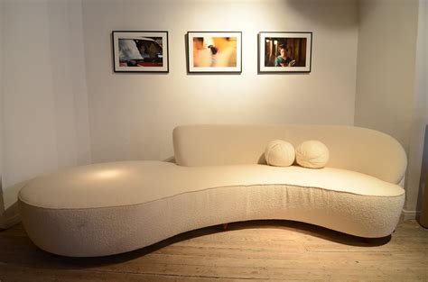 Research 3,001 vladimir kagan prices and auction results in furniture. Sofa in the style of Vladimir Kagan - Ritter Studio
