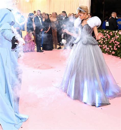 May honeymoon blessings continue~enjoy the adventures of a lifetime. Pin by Kenia Garza on Zendaya (With images) | Met gala ...